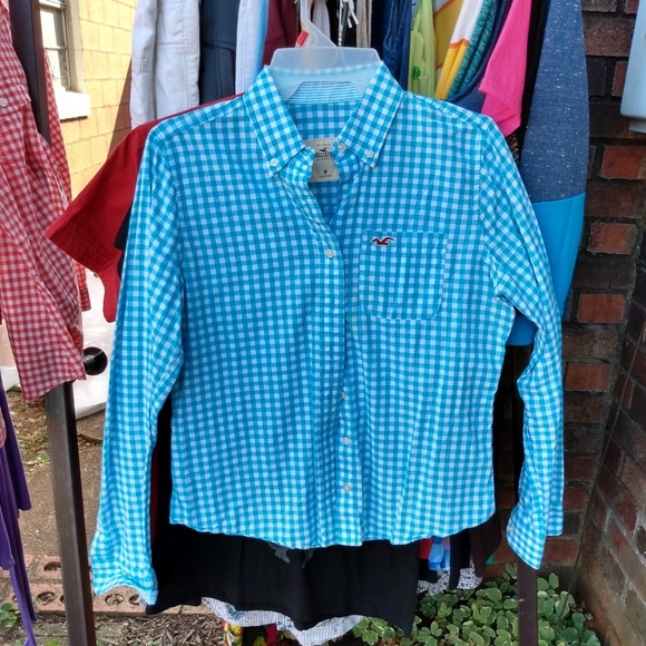 Long sleeve button up Hollister shirt - Picture 1 of 2
